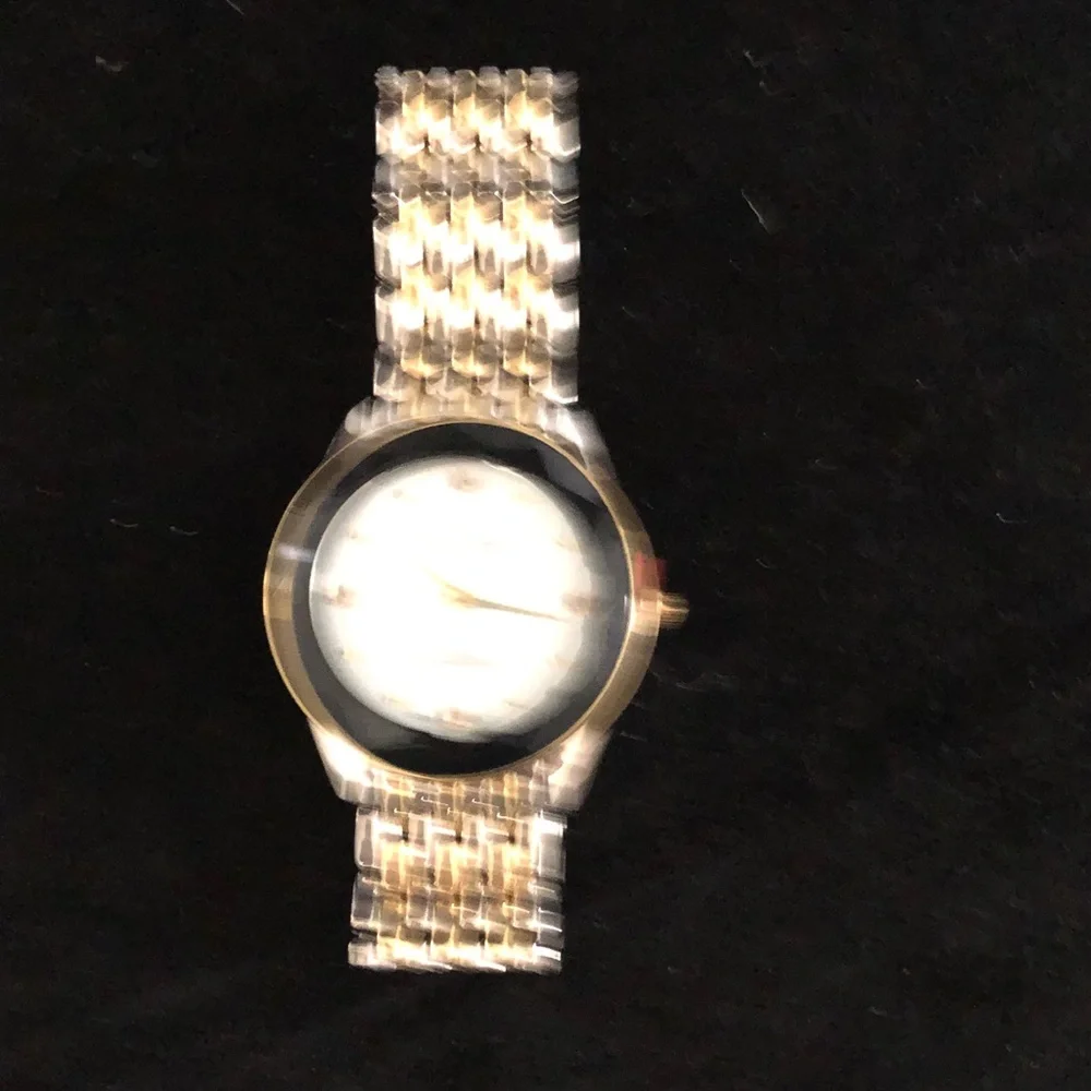 - Men’s Gold and Silver Watch - Picture 5 of 9